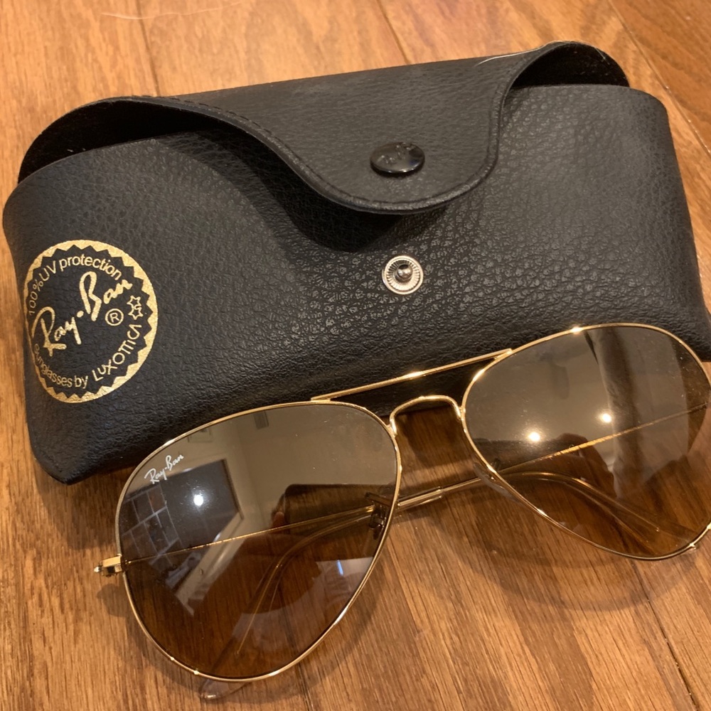 Ray Ban Aviator Sunglasses (Case included)